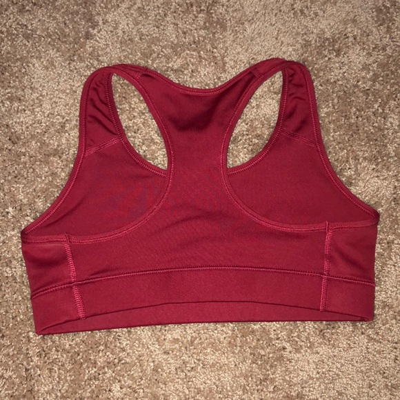 Nike dri fit sports bra- great condition! - Picture 2 of 3